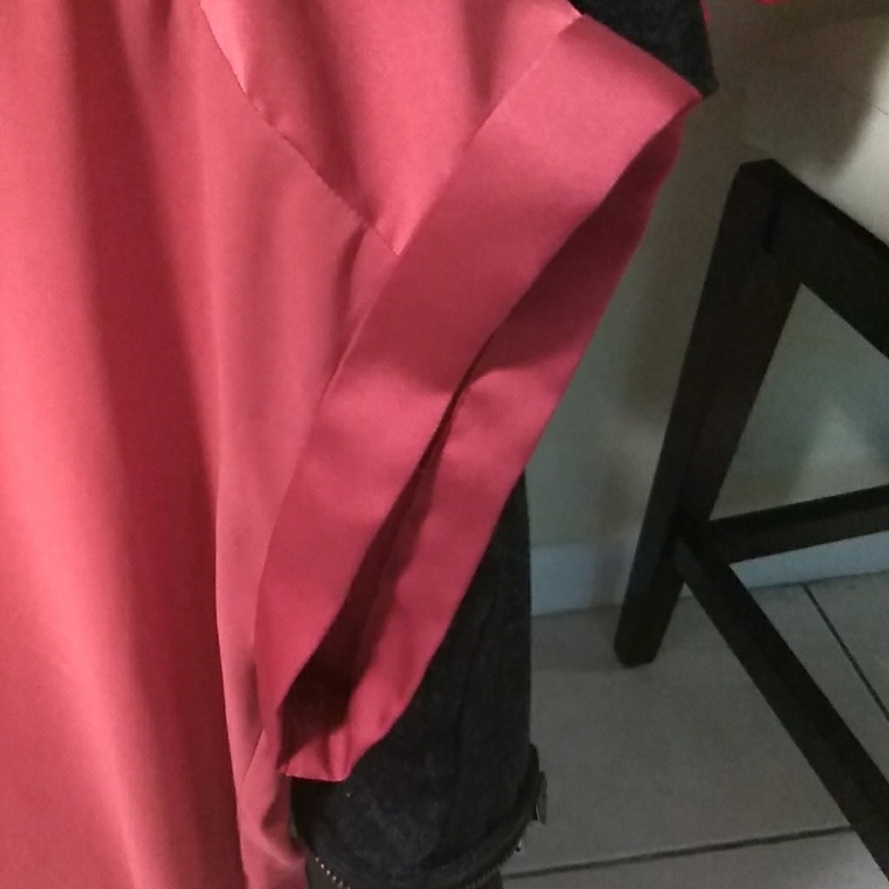 Top - Picture 3 of 4